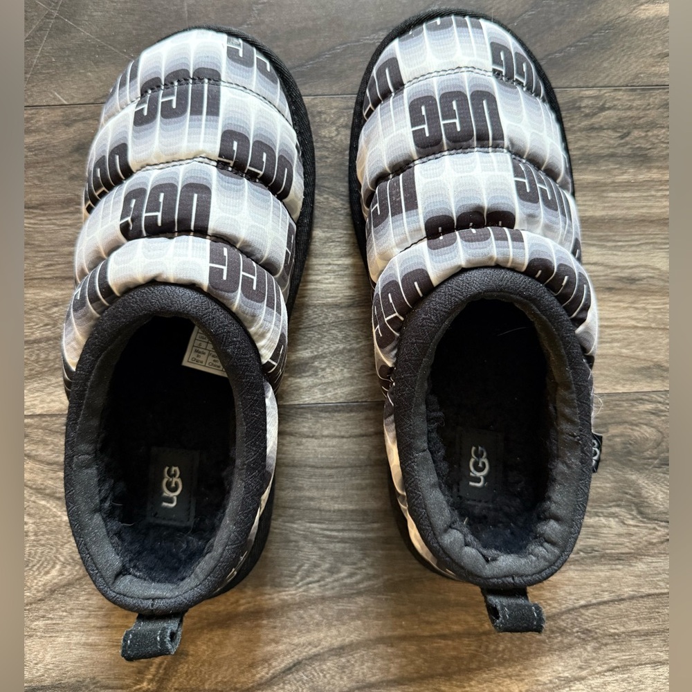 UGG Black and White Women's Slippers